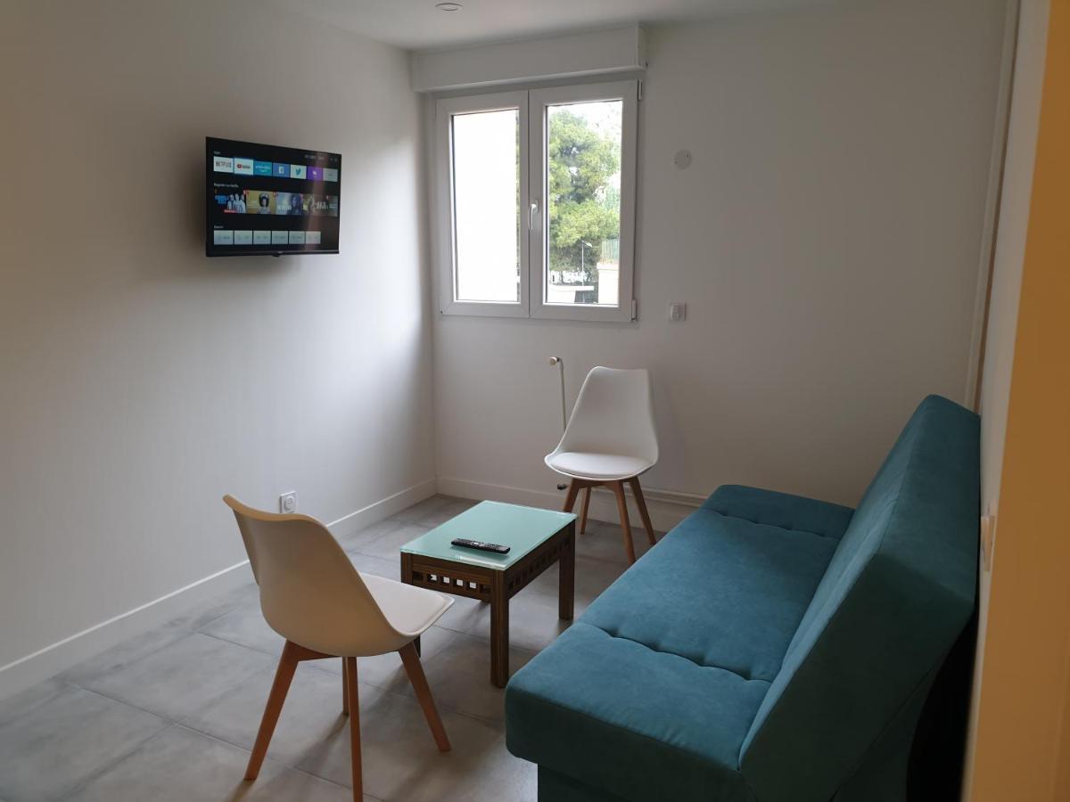 Appartements Renove 2023 Proche Aeroport 5Min, Gare Sncf 2 Min, Tramway Au Pied De L'Immeuble , Parking Possible, Renovated Apartments 2023 Near The Airport 5 Min, Train Station 2 Min, Tram Next To The Building 1 Min, Parking Possible Nice Eksteriør bilde